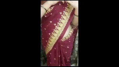 Desi Bhabi Changing Saree Nude Video